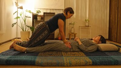 💆‍♀️(ASMR) Beautiful Japanese Woman Discovering Thai Body Massage – Gentle Path to Dreamland