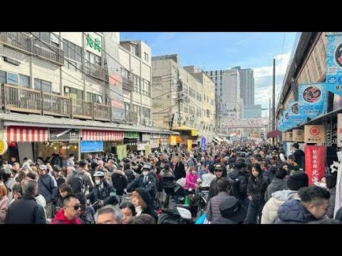 1. 🐟築地市場で「観光自粛」!? 年末の驚きのお願いとは…#築地市場 #東京観光 #年末市場 #食べ歩き #オーバーツーリズム #買い物客応援 #築地グルメ #観光マナー #日本旅行 #市場文化