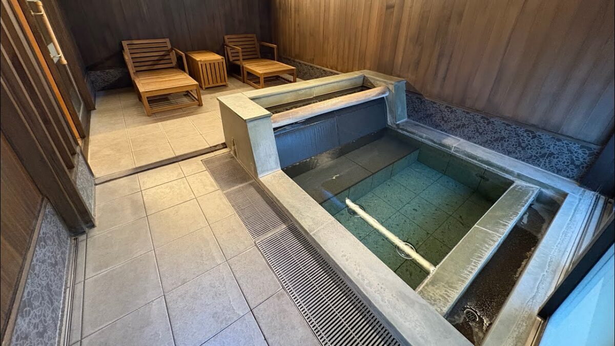 【伊香保温泉】4つの24時間貸切風呂。一人旅にも優しい旅館。価格、味、温泉三方良し。洋風旅館ぴのん