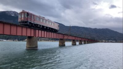 【4K】京都丹後鉄道 KTR700形702あかまつ 由良川橋梁通過