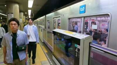 Shibuya Station Relaxing Walk | Japan 4K ASMR | 渋谷駅散歩 | Nam Mai TV