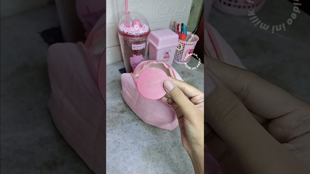 What’s In My Pouch 👝💄