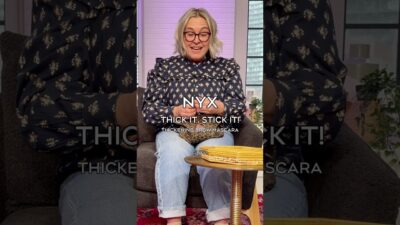 What’s in MY Makeup Bag? 💄😙