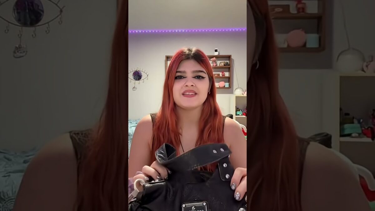 What’s in my purse 😱 #fyp #viral #shorts #shortsviral