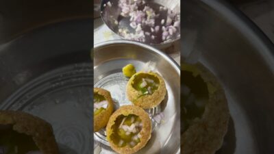You won’t believe what’s in this Pani Puri! 😱 #shorts #panipuri #golgappa #streetfood #foodshorts