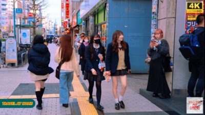 4K HDR Japan travel 2026 | Walk in Shinjuku（新宿）Tokyo Japan | Relaxing Natural City ambience