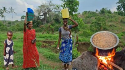 African Mom’s Morning Routine 🌅 | Cooking Our Favorite Traditional Meal 🍲 | Village Life