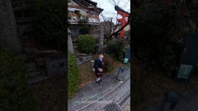 女装　制服で寺社巡り
