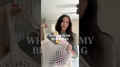 what’s in my beach bag #beachbag #whatsinmybag #haulvideo #beachessentials #beachday #beachvibes
