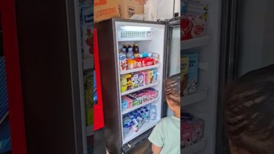 Ada apa ya d kulkas #shorts