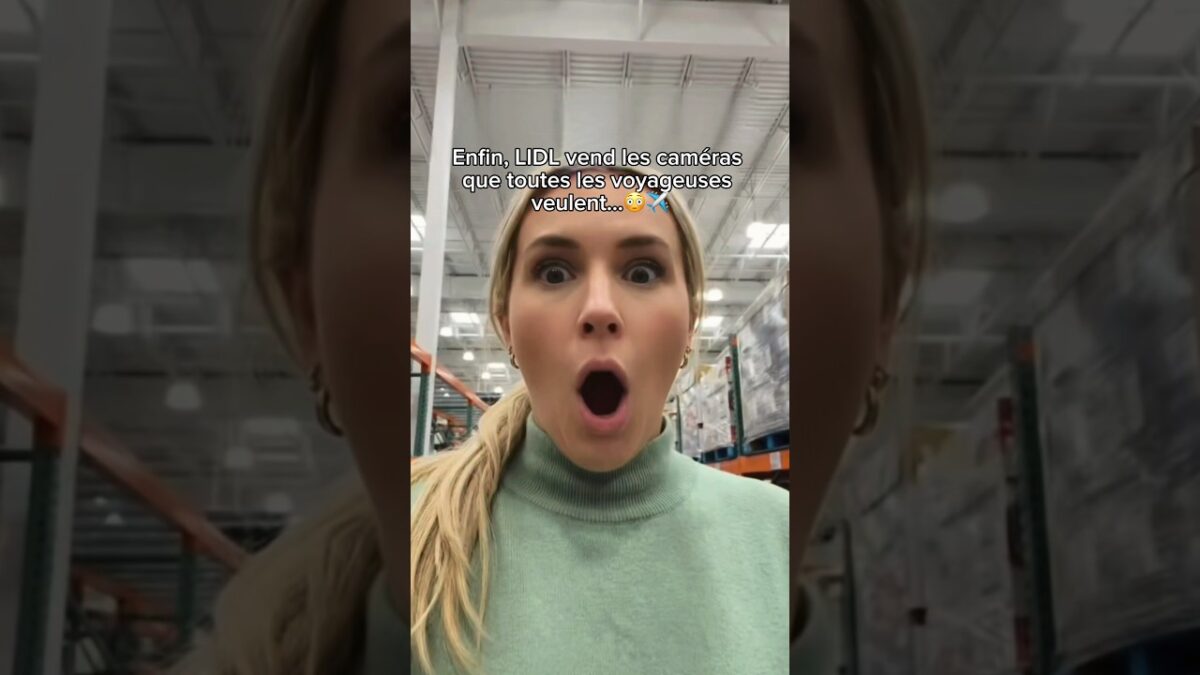 Je plaisante, c’est nous qui les vendons🔗❤️ #souvenir #travelessentials #travelgirl #voyage