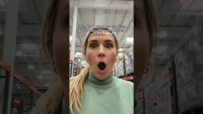 Je plaisante, c’est nous qui les vendons🔗❤️ #souvenir #travelessentials #travelgirl #voyage