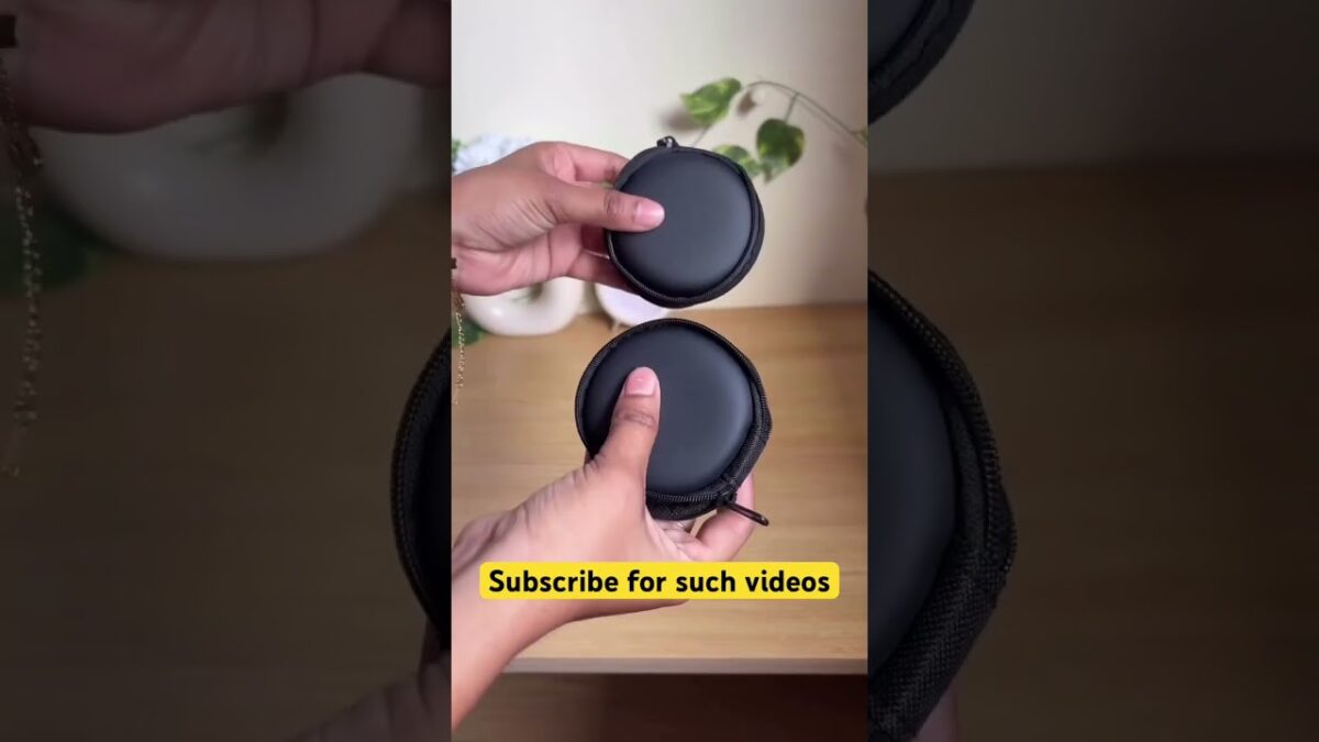 Travel essentials #ytshorts #travel #messho #productreview #productshooting #yttrending #viral