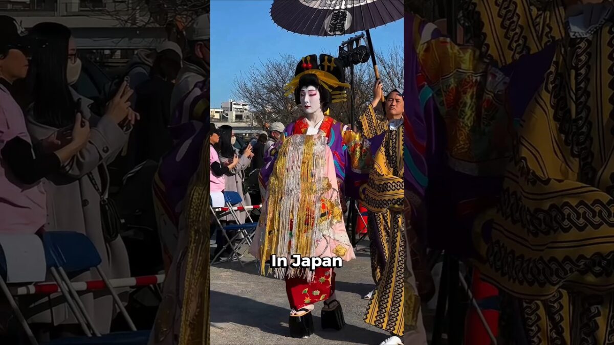 Why People in Japan Walk Like This 🤯