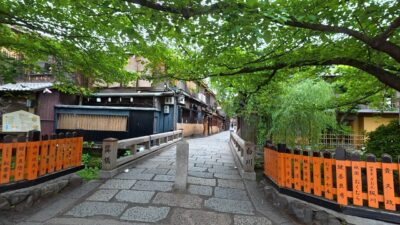 Kyoto Gion Walk 4K | Quiet Early Morning Streets | Traditional Japan | 京都祇園 朝の散歩