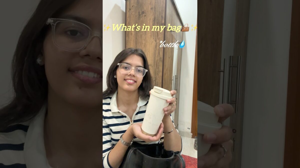 What’s in my bag👜? College edition #minivlog #youtubeshorts #vlog #trending #shorts