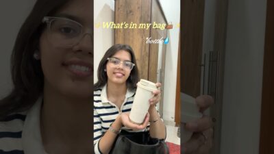What’s in my bag👜? College edition #minivlog #youtubeshorts #vlog #trending #shorts