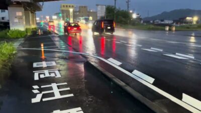 【4K街歩き】雨の日本を歩く☔｜美しい街並みと癒しの雨音散歩｜Japan0777🇯🇵