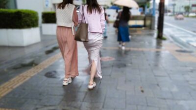 【雨の透き通る癒しの音！】2026.07.18UP　突然のスコールで早歩き！