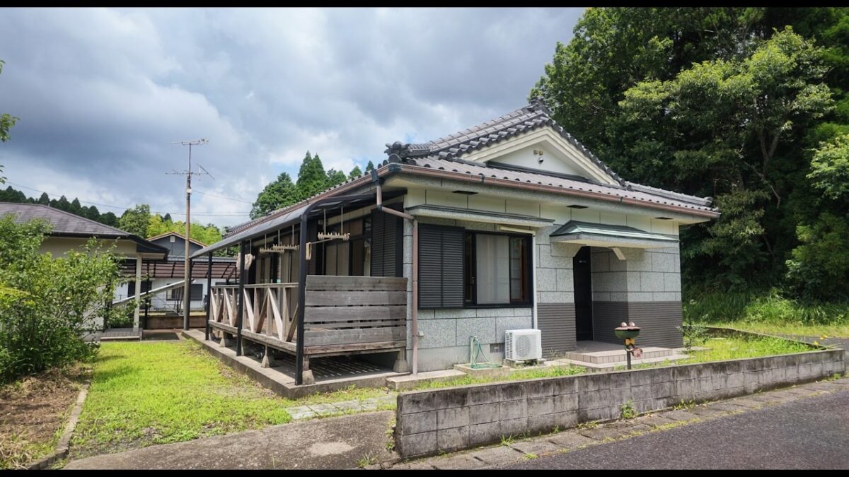 【温泉付き中古住宅】霧島市牧園町｜600万円・3DK・天然温泉付き平屋をルームツアー！