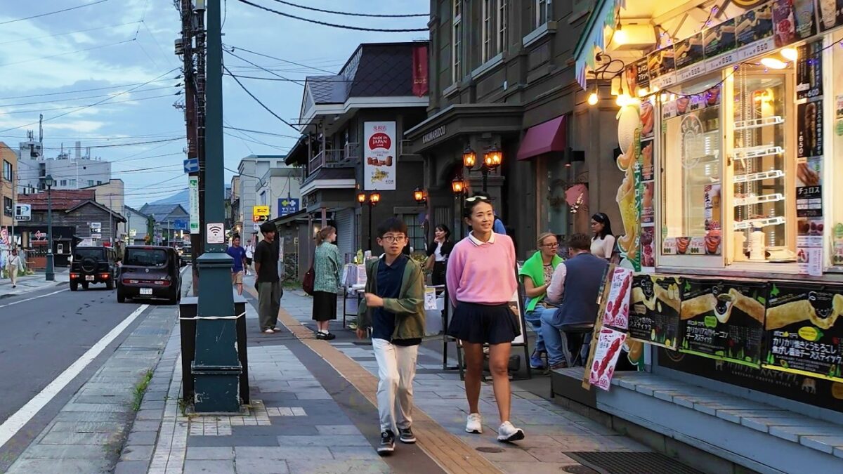 Otaru Evening Walk — Hokkaido [4K Ambient POV]