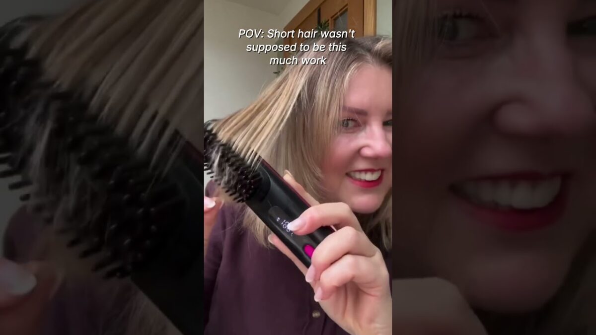 This changed my entire morning routine. #ShortHair #HairRoutine #HairVolume #BusyWomen #HairBrush