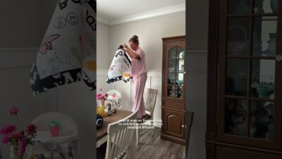Happy Monday!! 🧺🫧🦩 #momlife #vlog #morning #morningroutine #teacher #shorts