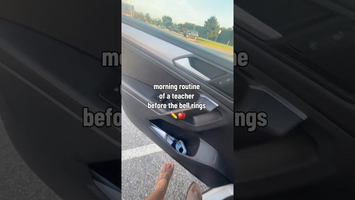 morning routine of a teacher before the bell rings 🍎✏️🫶🏽 #shortvideo #teacher #teachervlog